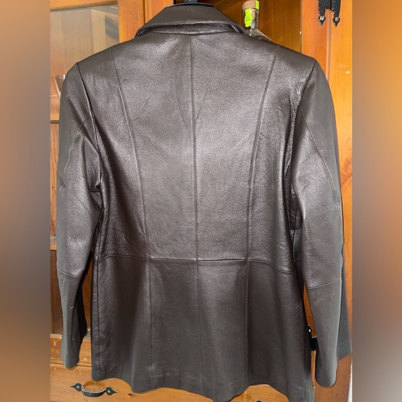Leather jacket - Picture 2 of 3